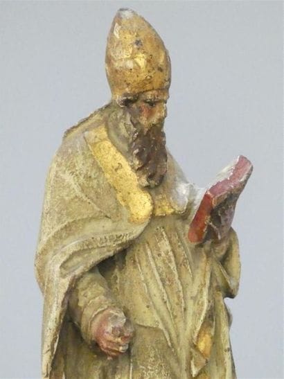 Saint Evêque tenant un livre, sculpture en...