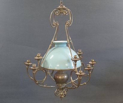 Large brass chandelier and opaline lampshade
Napoleon...