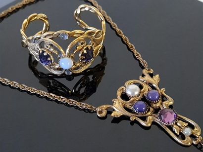 Gold metal and mauve glass beads set: necklace...