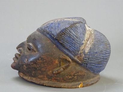 NIGERIA - YOMBA 1st half of the XXth
Mask...