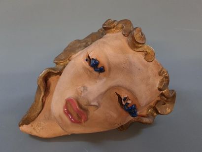 Luminaire d'angle en faïence émaillée à visage...