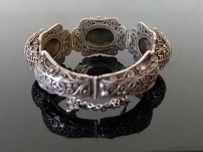 Jointed bracelet in silver and filigree silver...