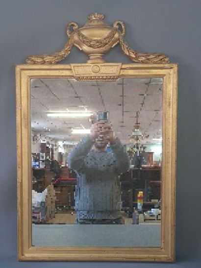 Miroir à fronton Louis XVI
85 x 54 cm