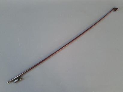 Archet
L. :74,5 cm. 