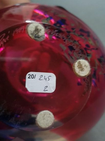 Edition ORREFORS
Vase en verre avec pastillage...