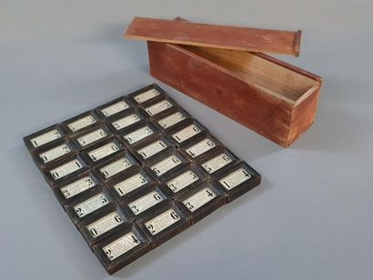 Boîte de dominos à face 