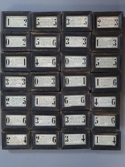 Boîte de dominos à face 