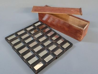 Boîte de dominos à face 