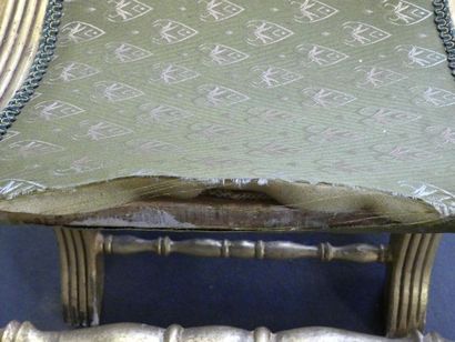 Paire de tabourets curules en bois et stuc...