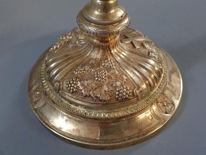 Calice et sa patène en vermeil. Décor en...