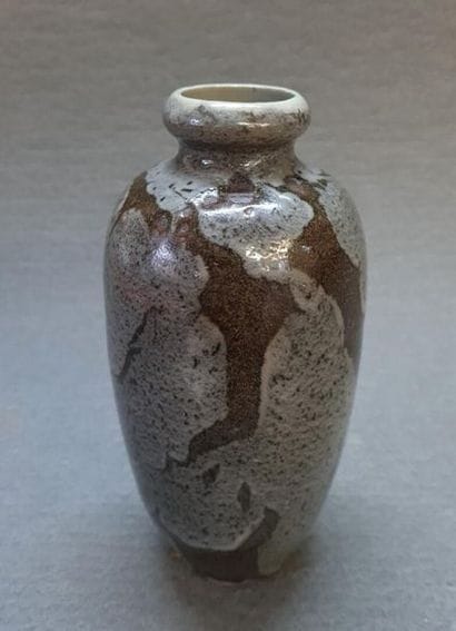 Auguste DELAHERCHE (1857-1940)
Vase en grès...