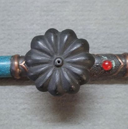 Pipe à opium asiatique en émaux cloisonnés...
