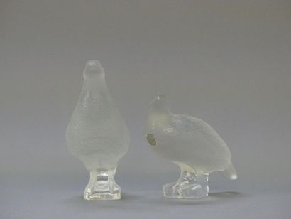 LALIQUE France: 
Perdrix couchée et perdrix...