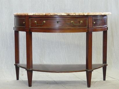 Mahogany veneered half-moon console.
Louis...