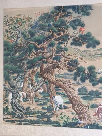 Grande soierie asiatique encadrée
Les chevaux
53...