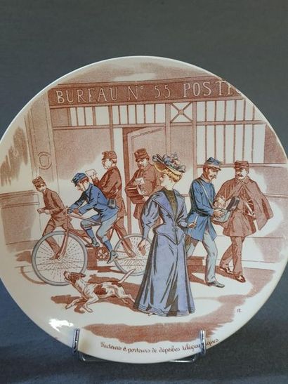 SARREGUEMINES: Suite de onze assiettes en...