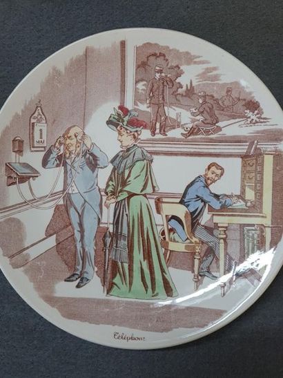 SARREGUEMINES: Suite de onze assiettes en...
