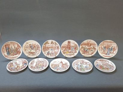SARREGUEMINES: Suite de onze assiettes en...