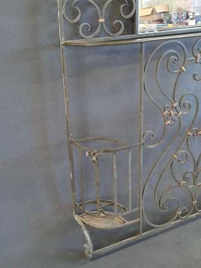 Portemanteau en fer forgé années 1940.
202...