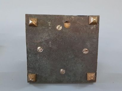 Vitrine de table à éventail en bois et stuc...