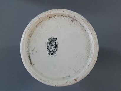 GREY POUPON:
- Pot à moutarde en faïence...