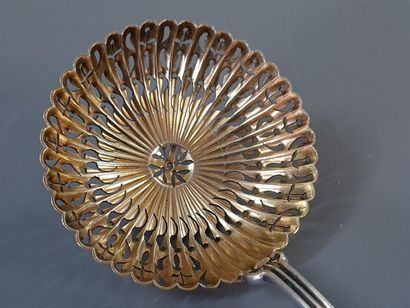 Service à fraise en argent et vermeil 925°/00,...