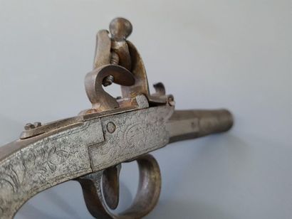 Paire de petits pistolets d'arçon en métal...