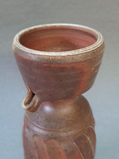 Eric ASTOUL (1954)
Stoneware vase signed...