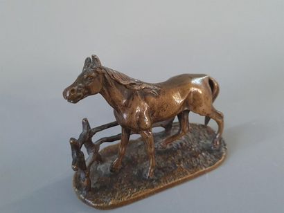 Pierre-Jules MENE (d'après)
Cheval à la barrière...
