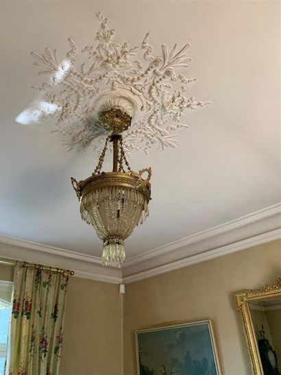 Chandelier basket in bronze and crystal beads...