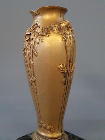Paul LOUCHET (1854 - 1936)
Paire de vases...