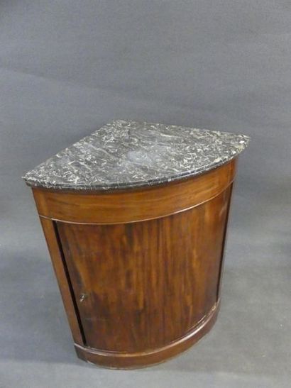 Corner in mahogany veneer, St Anne grey marble...