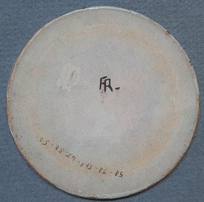 Fernand RUMEBE ( 1875-1952) 
Petit plat en...
