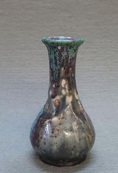 Adrien DALPAYRAT (1844-1910)
Petit vase à...