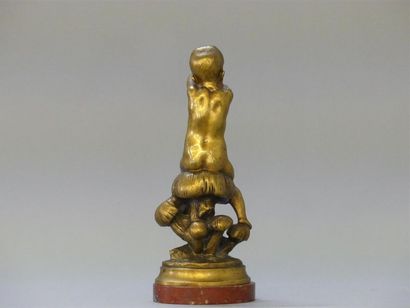 E. PERNOT ( XIX°)
Enfant boudant sur des...