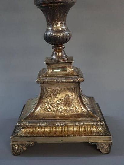 Ostensoir en argent repoussé et ciselé de...