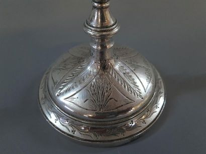 Ciboire en argent, intérieur doré, à décor...