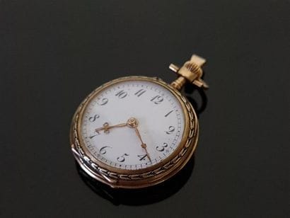 Neck watch in 750°/00 gold. 
19.56 g