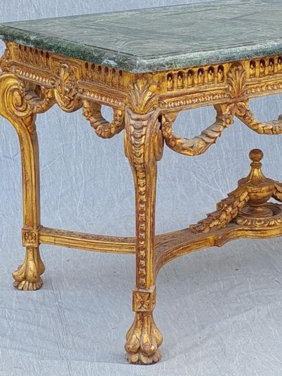 Table à gibier en bois sculpté et peinture...