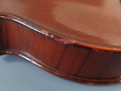 Violon portant une étiquette de Joseph VAUTRIN...