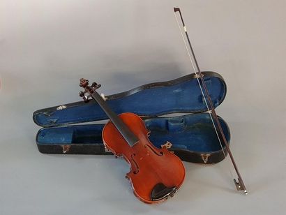 Violon portant une étiquette de Joseph VAUTRIN...