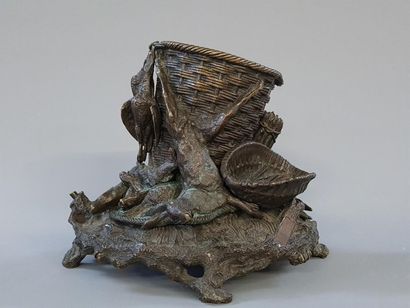 Nécessaire de bureau en bronze à décor de...