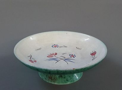 WIENER WERKSTATTE
Coupe sur talon en céramique...