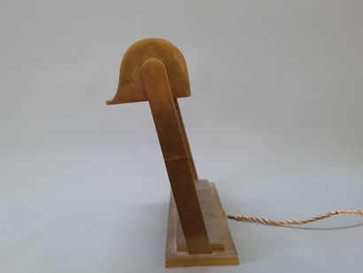 Bronze desk lamp, Art Deco.

28 x 32 x 8.5...