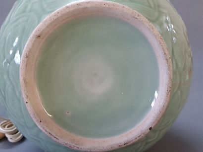 Pair of Chinese porcelain lamps

H. 50 c...