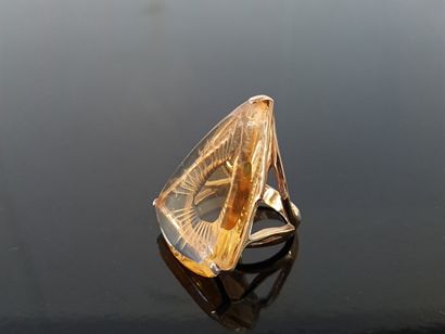 LALIQUE LALIQUE Ring in golden metal and...