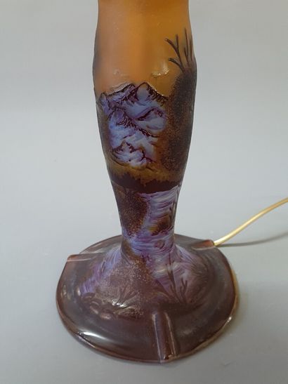 Art Nouveau style multilayer glass lamp

H:...