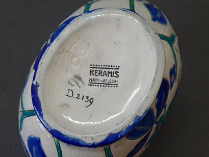 KERAMIS

Vase en céramique à décor de fleurs...