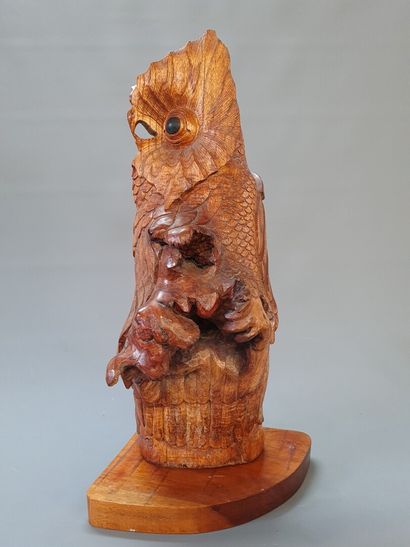 Carved Wood Owl

H. 67 cm. 

Missing in one...