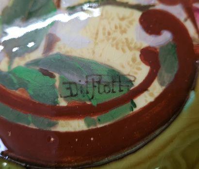 Emile DIFFLOTH (1856-1933)

Grand vase en...